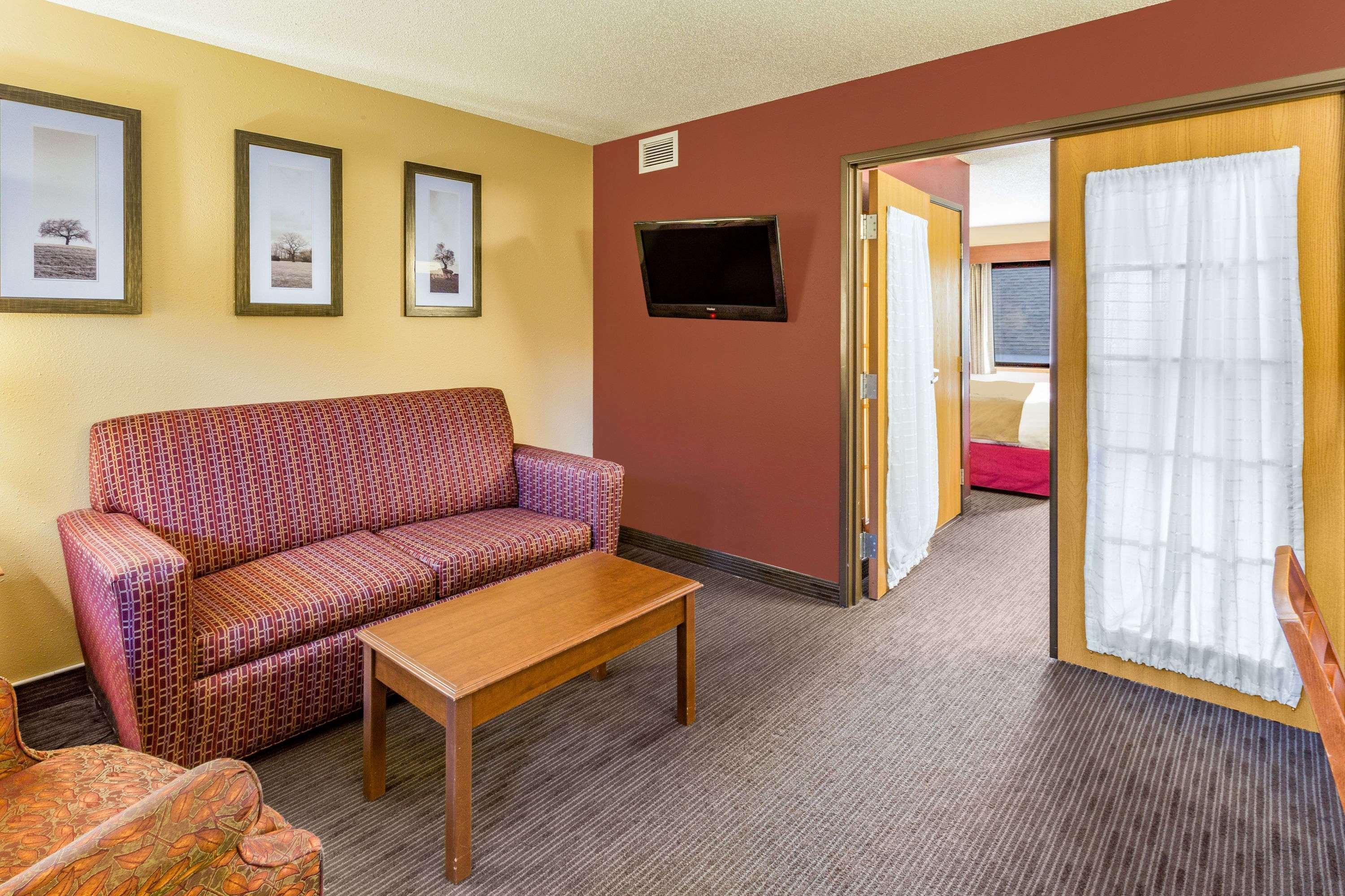 Americinn By Wyndham Duluth South Proctor Black Woods Event Ctr Exteriör bild
